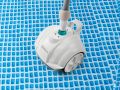 Aspirateur de piscine Intex ZX50
