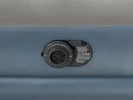 Matelas gonflable avec pompe électrique